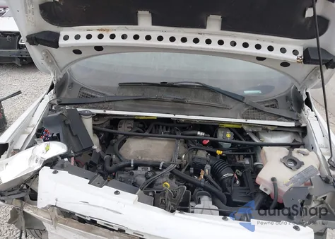 2005 Saturn Relay Fwd из США, поврежденный, VIN 5GZDV03L85D203967